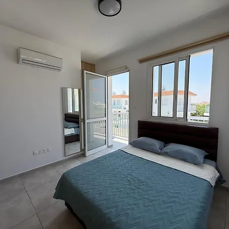 Sun & Sea House 帕拉利米尼